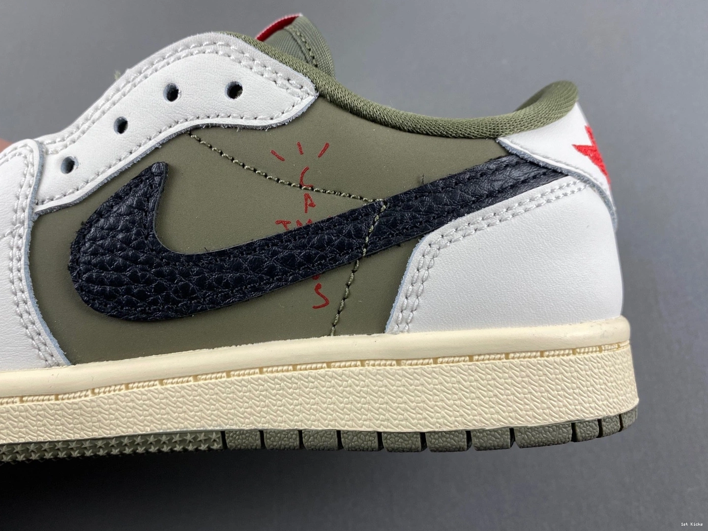 Medium Low Olive DO5442-200 Jordan  Retro OG Scott 1 Travis (PS) SP 0415